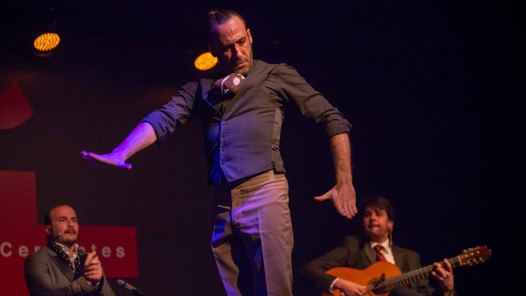 Flamenco dancer Jesus Ortega in the opening program of Instituto Cervantes’ Chicago Flamenco Festival. (Photo by John Boehm)