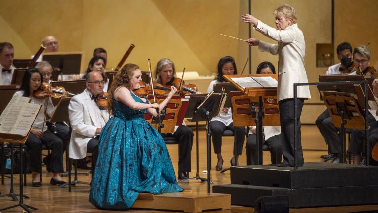 Rachel Barton Pine performs with the Chicago Symphony Orchestra on Friday, July 16, 2021. (Courtesy of the Ravinia Festival)