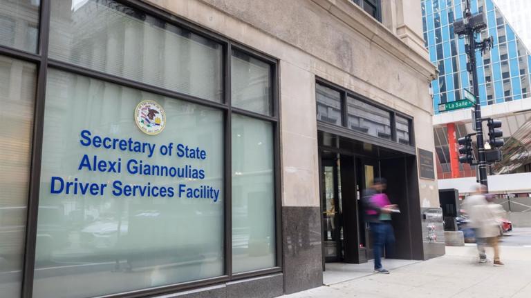 The secretary of state’s downtown driver services facility is pictured in Chicago. (Capitol News Illinois file photo)