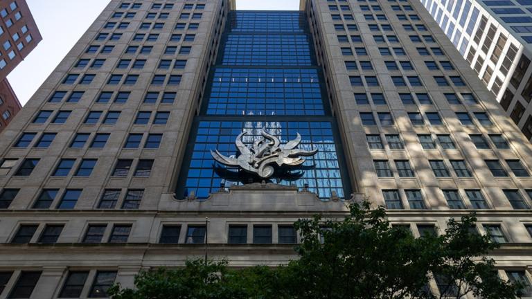 The Michael A. Bilandic Building in downtown Chicago, shown in May 2024, houses the offices of the Illinois Commerce Commission. (Andrew Adams / Capitol News Illinois)