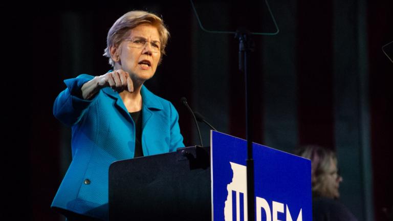 U.S. Sen. Elizabeth Warren, D-Massachusetts, gestures during her speech at the Illinois Democratic County Chairs’ Association brunch on Aug. 19, 2026, in Springfield. (Jerry Nowicki / Capitol News Illinois)