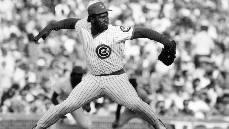 In this Dec. 8, 1987, file photo, Chicago Cubs relief pitcher Lee Smith works against the San Francisco Giants during a baseball game, in Chicago. (Bob Fila /AP File Photo)