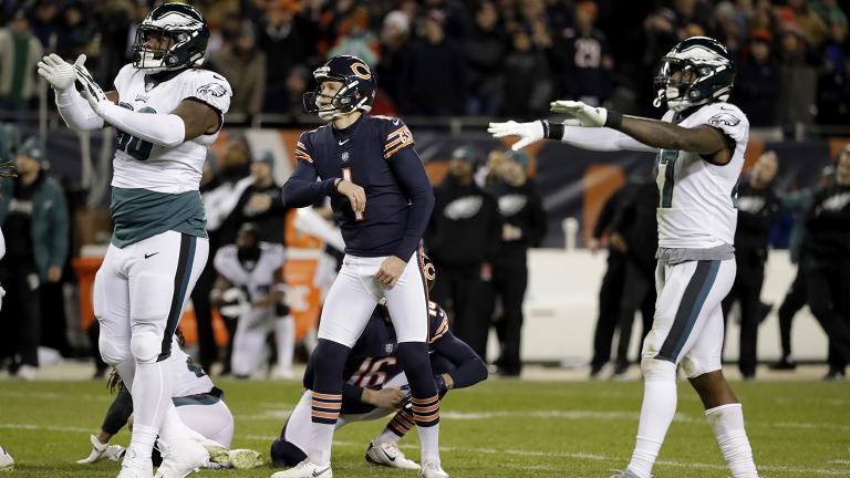 Chicago Bears kicker Cody Parkey (1) watches as he misses a field goal in the final minute during the second half of an NFL wild-card playoff football game against the Philadelphia Eagles Sunday, Jan. 6, 2019. (AP Photo / Nam Y. Huh)