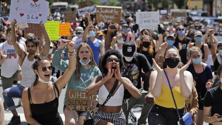 Protesters march through the streets of Manhattan, New York, Sunday, June 7, 2020. (AP Photo / Seth Wenig)