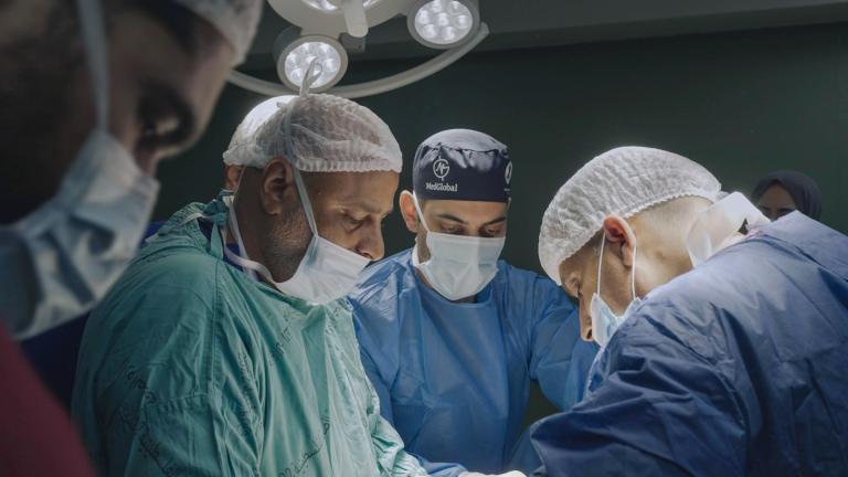 Poh Si Teng’s “American Doctor,” featuring Chicago emergency medicine physician Dr. Thaer Ahmad, will close the 25th annual Chicago Palestine Film Festival. The festival runs April 11-25, 2026, at the Gene Siskel Film Center, with additional encore screenings. (Courtesy of Poh Si Teng)