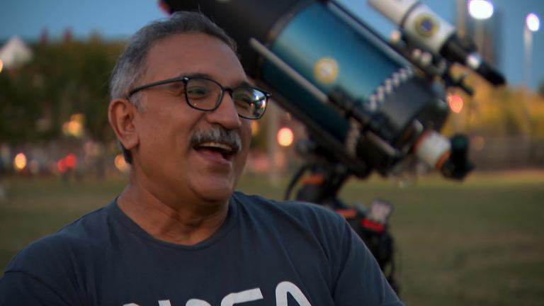 Joe Guzman and his organization Chicago Astronomer host free skygazing events all over the city to connect people to the cosmos. (WTTW News)