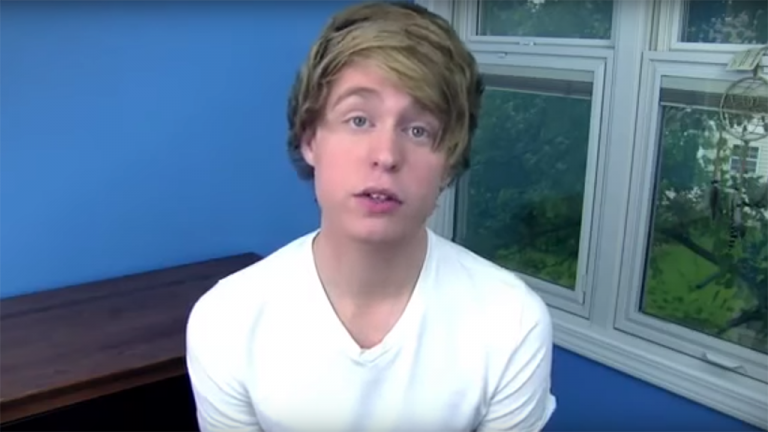 Bloomingdale, Illinois, YouTube celebrity Austin Jones appears in a 2015 video. He pleaded guilty this year to receiving child pornography. (YouTube) Bloomingdale, Illinois, YouTube celebrity Austin Jones appears in a 2015 video. He pleaded guilty this year to receiving child pornography. (YouTube)