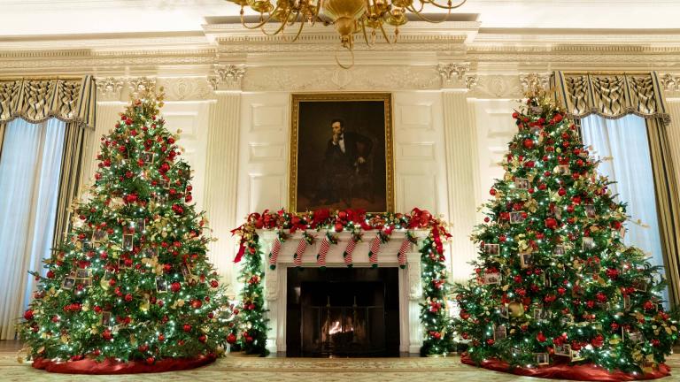 The State Dining Room of the White House is decorated for the holiday season during a press preview of the White House holiday decorations, Monday, Nov. 29, 2021, in Washington. (AP Photo / Evan Vucci)