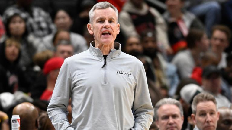 Chicago Bulls head coach Billy Donovan shouts instructions during the second half of an NBA basketball game against the Washington Wizards, Tuesday, April 7, 2026, in Washington. (AP Photo / John McDonnell)
