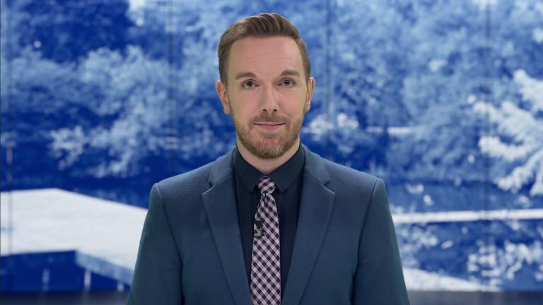 Nick Blumberg hosts the Nov. 20, 2025, episode of "Chicago Tonight." (WTTW News)