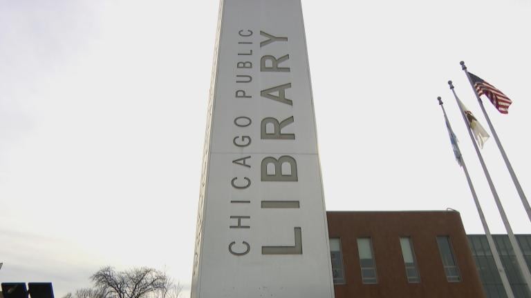 Chicago Public Library sign. (WTTW News)