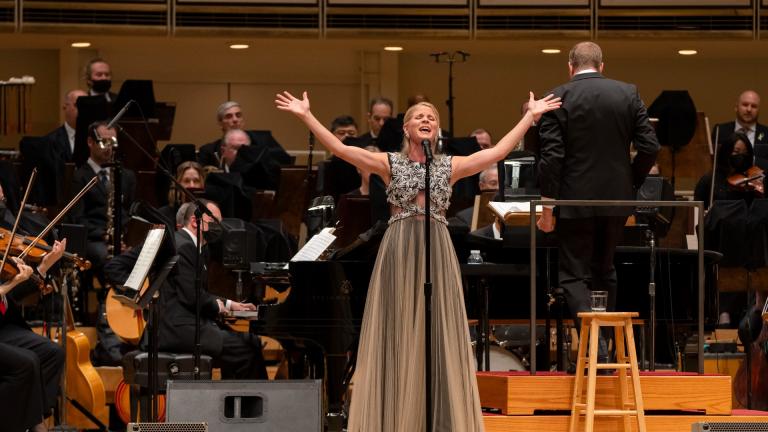  Kelli O’Hara performs with the CSO led by conductor Steve Reineke at 2022 Corporate Night event. (Photo credit: Todd Rosenberg)