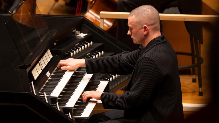 Organist Cameron Carpenter performed Poulenc’s “Concerto in G Minor for Organ, Strings, and Timpani,” and Saint-Saëns’s “Organ Symphony” with the CSO on Dec. 15. (Photo by Todd Rosenberg)