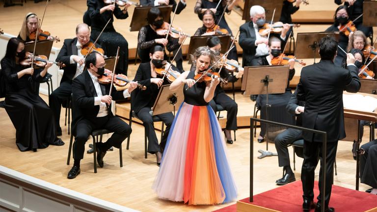 CSO Artist-in-Residence Hilary Hahn performs Dvorak’s Violin Concerto with the Chicago Symphony Orchestra led by guest conductor Andrés Orozco-Estrada. (Credit: Anne Ryan)