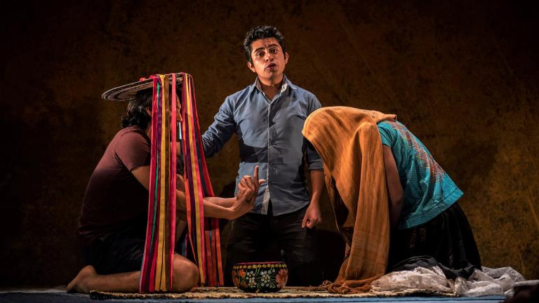 Josué Maychi (from left), Lupe de la Cruz, and Alexis Orozco (who was unable to join the Chicago production and has been replaced by Domingo Mijangos) perform in “Andares.” (Photo by Raúl Kigra)