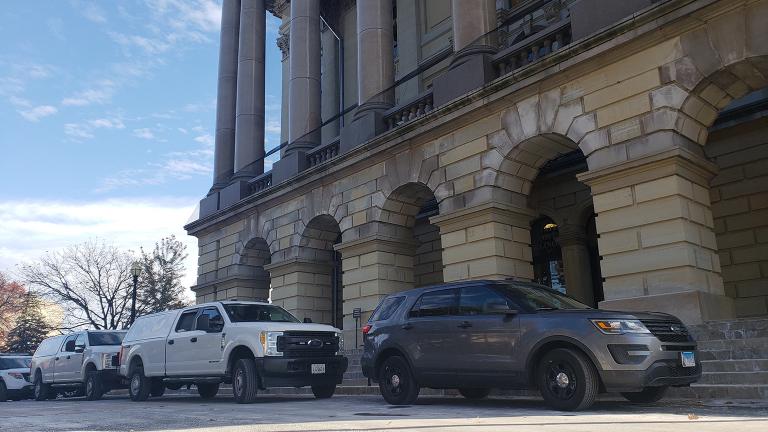 Police and K-9 units investigate a reported bomb threat at the Illinois Capitol on Wednesday, Nov. 14, 2018. No bomb was found. (Amanda Vinicky / Chicago Tonight) Police and K-9 units investigate a reported bomb threat at the Illinois Capitol on Wednesday, Nov. 14, 2018. No bomb was found. (Amanda Vinicky / Chicago Tonight)
