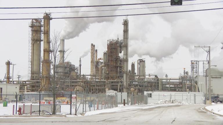 A Citgo refinery in Lemont. (WTTW News)