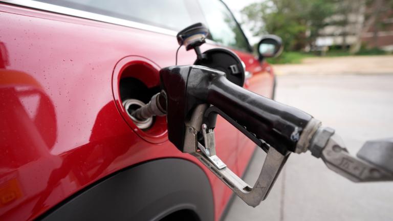 A motorist fills up the tank of a vehicle at a Shell station Wednesday, July 5, 2023, in Englewood, Colo. (AP Photo / David Zalubowski)