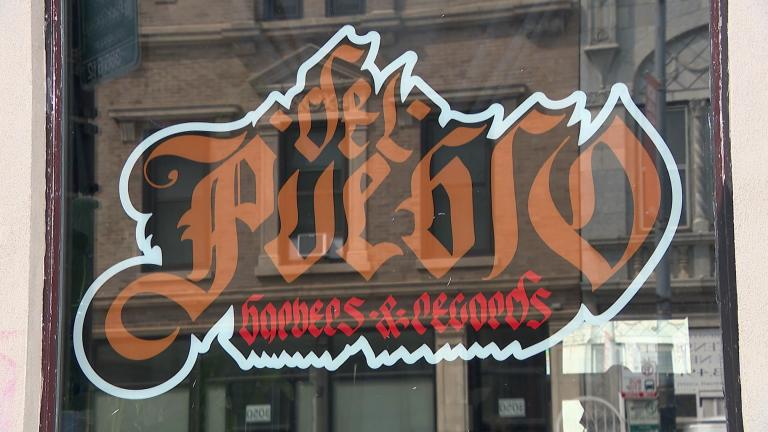 A new business in Little Village explores where Midwestern meets Mexican by combining haircuts with deep cuts. (WTTW News)