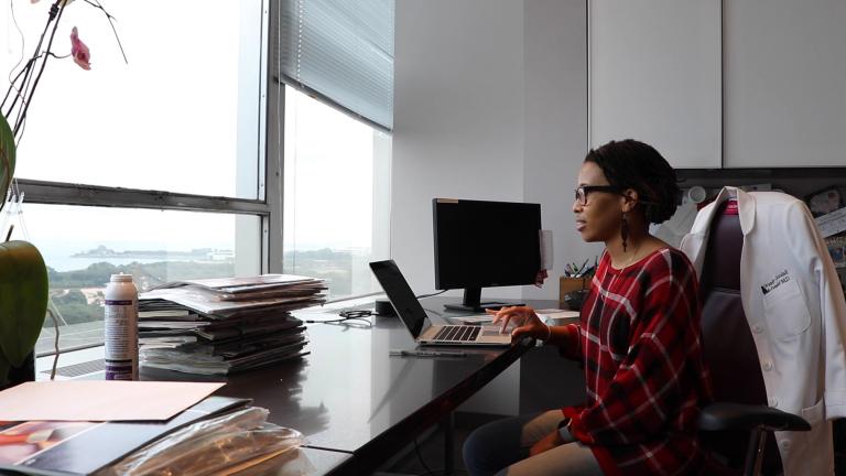 Dr. Wendy Goodall McDonald works in her downtown Chicago medical office on July 27, 2020. (Evan Garcia / WTTW News)