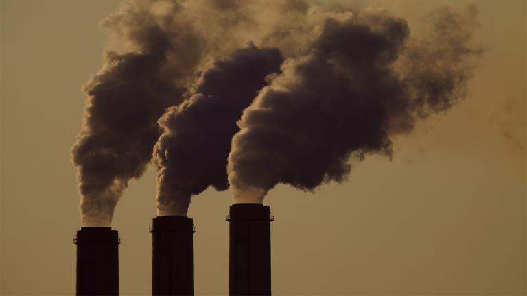 Emissions rise from the smokestacks at the Jeffrey Energy Center coal power plant as the suns sets, near Emmett, Kan., Sept. 18, 2021.  (AP Photo / Charlie Riedel, File)