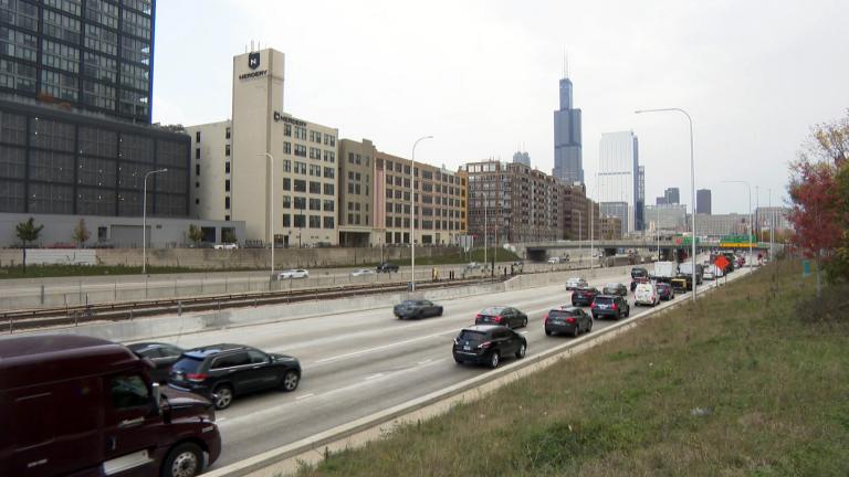 The political stars may finally be aligned to overhaul the Eisenhower Expressway. (WTTW News)