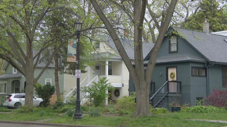 File photo of houses in Evanston. (WTTW News)