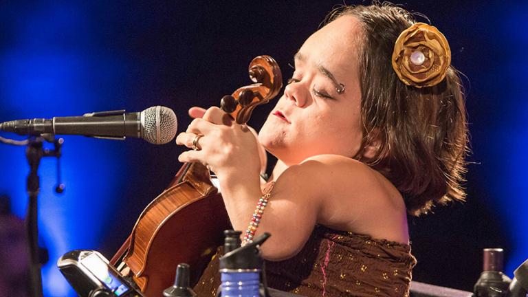 Winning NPR’s Tiny Desk Contest catapulted musician Gaelynn Lea into the international spotlight. (Courtesy of Gaelynn Lea)