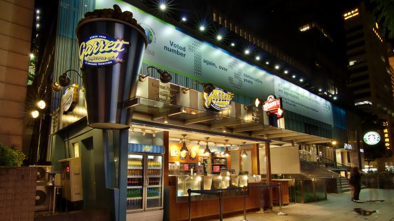 A Garrett Popcorn Shop in front of Liat Towers in Singapore (Erwin Soo / Wikimedia Commons) A Garrett Popcorn Shop in front of Liat Towers in Singapore (Erwin Soo / Wikimedia Commons)