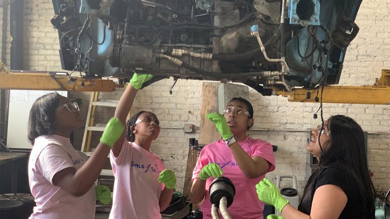 local nonprofit Girls 4 Science is offering a free program called Saturday STEM Academy for girls ages 10 to 18. (Courtesy: Jackie Lomax)
