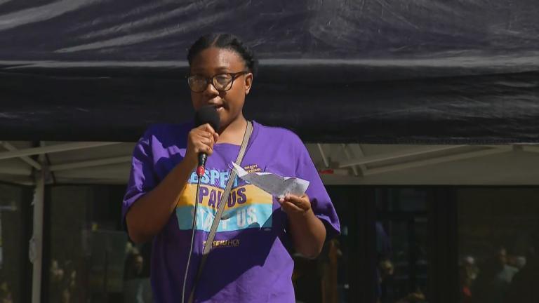 Loretto Hospital employee Michaela Jilliam speaks at a strike rally on Aug. 4, 2023. (WTTW News)