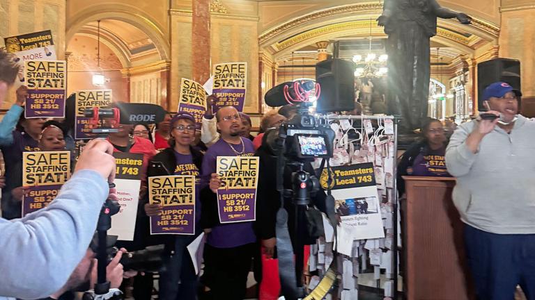 Members of Teamsters Local 743 rallied inside the Illinois State Capitol, calling for increased staffing in health care facilities and urging lawmakers to support bills aimed at improving patient care through safer staffing levels. (Grace Friedman / Medill Illinois News Bureau)