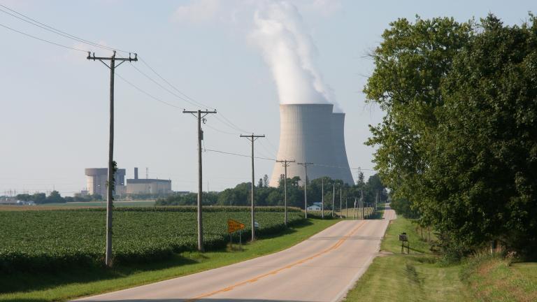Byron Generating Station just south of Byron, Illinois. (Ben Jacobson / Wikimedia Commons)