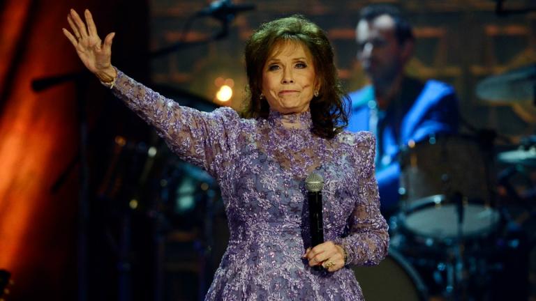 Loretta Lynn waves to the crowd after performing during the Americana Music Honors and Awards show Wednesday, Sept. 17, 2014, in Nashville, Tenn. (AP Photo / Mark Zaleski, File) 