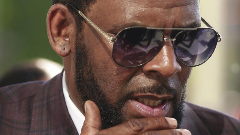 This photo from Wednesday, June 26, 2019, shows R&B singer R. Kelly arriving at the Leighton Criminal Court in Chicago for arraignment on sex-related charges. (AP Photo / Amr Alfiky, File) This photo from Wednesday, June 26, 2019, shows R&B singer R. Kelly arriving at the Leighton Criminal Court in Chicago for arraignment on sex-related charges. (AP Photo / Amr Alfiky, File)