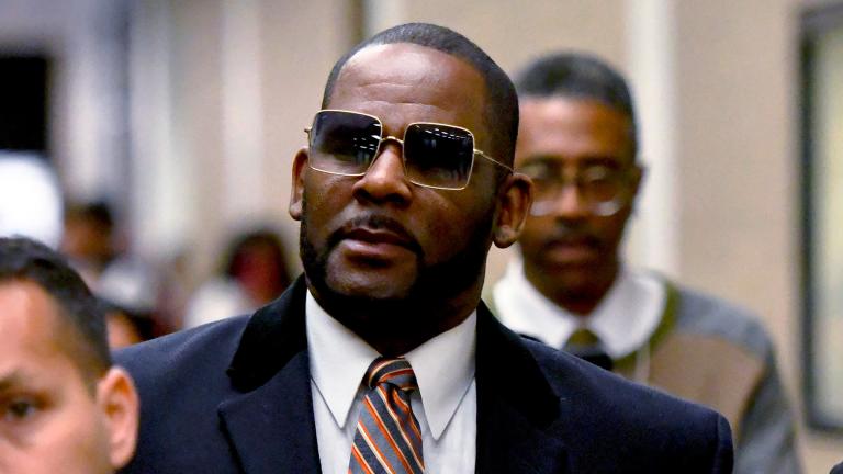 FILE - R. Kelly leaves the Daley Center after a hearing in his child support case, May 8, 2019, in Chicago. (AP Photo / Matt Marton, File)