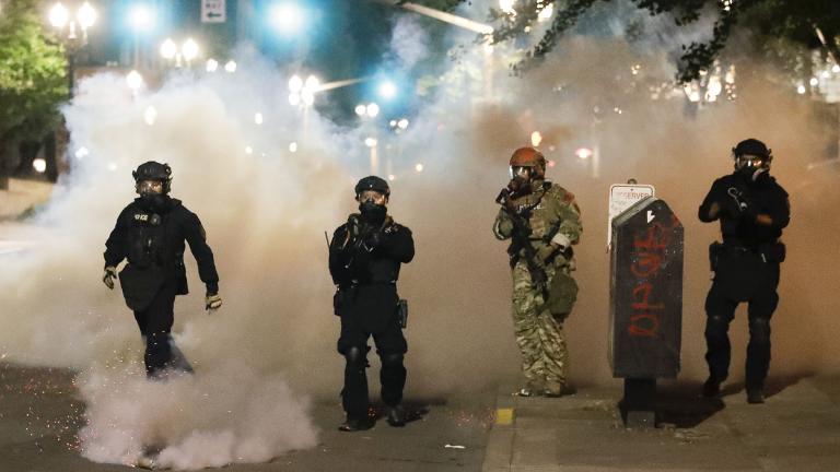 Federal officers advance of demonstrators during a Black Lives Matter protest at the Mark O. Hatfield United States Courthouse Monday, July 27, 2020, in Portland, Ore. (AP Photo / Marcio Jose Sanchez)