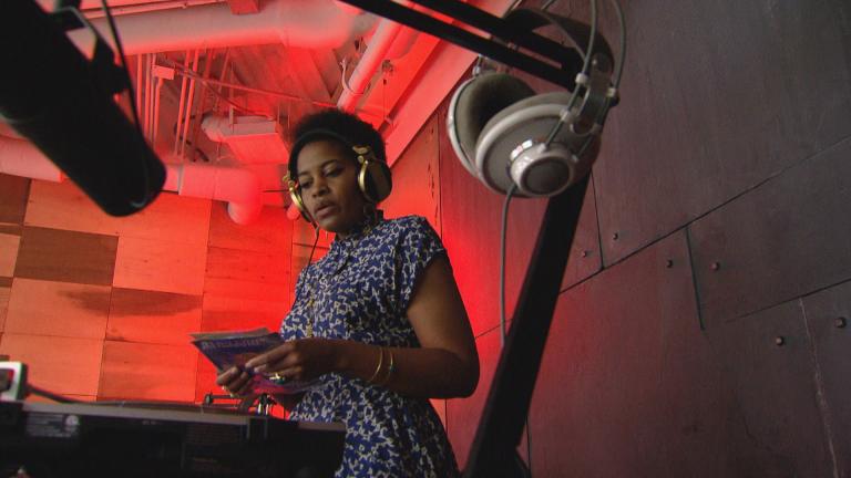 DJ Ayana Contreras at the 95th Street Red Line CTA station. (WTTW News)