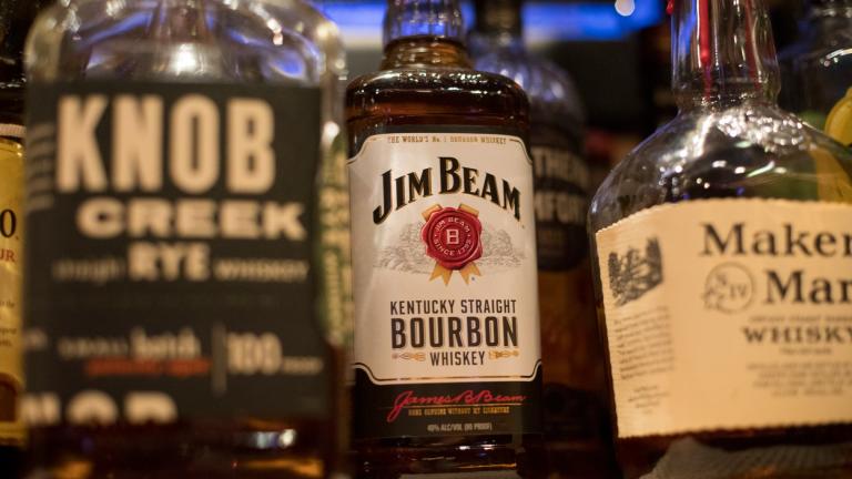 Jim Beam, Knob Creek and other alcohol bottles are pictured at a bar in Eagle, Colo., Dec. 25, 2018. (AP Photo / Jenny Kane, File)