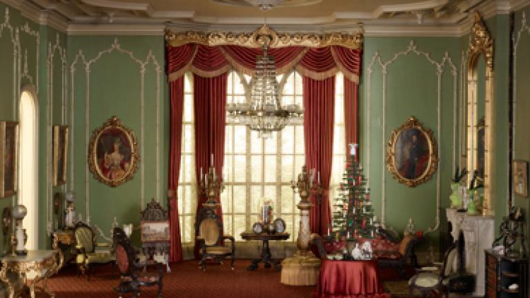 Holiday Thorne Rooms. Courtesy of The Art Institute of Chicago.