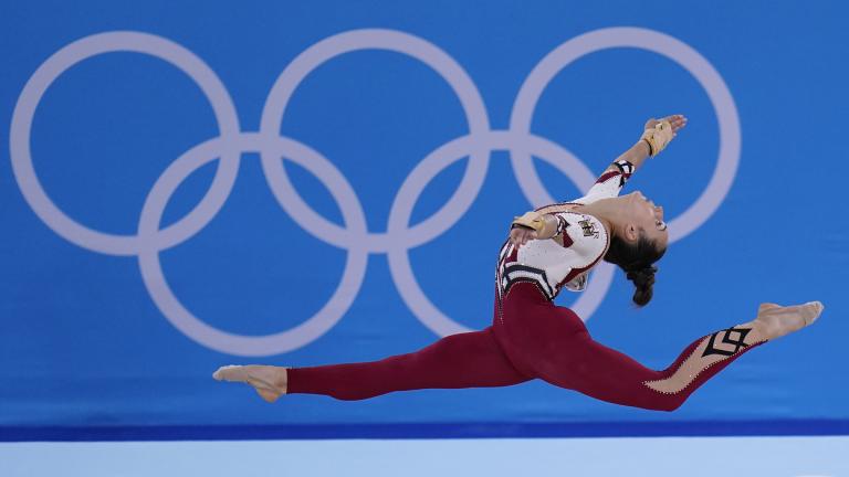Pauline Schaefer-Betz, of Germany, performs her floor exercise routine during the women’s artistic gymnastic qualifications at the 2020 Summer Olympics, Sunday, July 25, 2021, in Tokyo. (AP Photo / Gregory Bull)