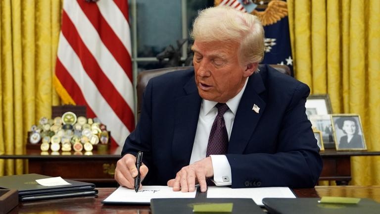 President Donald Trump signs an executive order on TikTok in the Oval Office of the White House, Monday, Jan. 20, 2025, in Washington. (AP Photo/Evan Vucci)