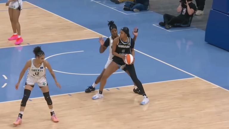 Footage from a Chicago Sky game.