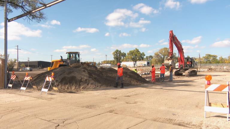 A vacant lot at 38th Street and California Avenue in the Brighton Park neighborhood is the proposed site of a winterized base camp for migrants. (WTTW News)