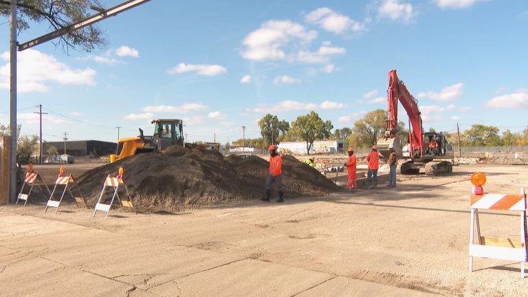 A vacant lot at 38th Street and California Avenue in the Brighton Park neighborhood is the proposed site of a winterized base camp for migrants. (WTTW News)
