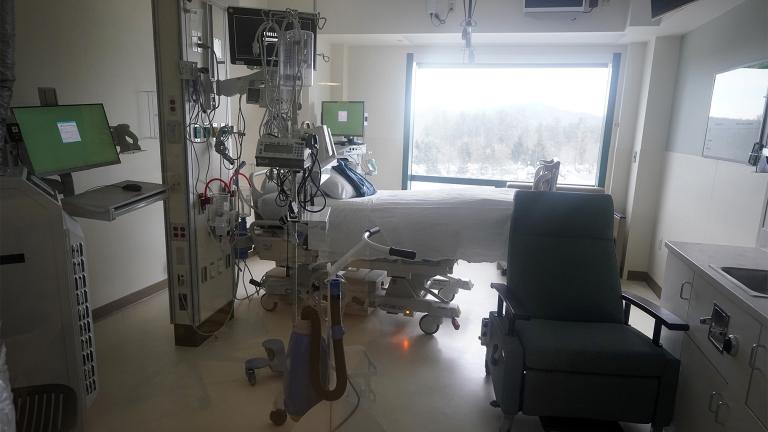 A room is empty in the COVID-19 Intensive Care Unit at Dartmouth-Hitchcock Medical Center sits empty, in Lebanon, N.H., Jan. 3, 2022.  (AP Photo / Steven Senne, File)