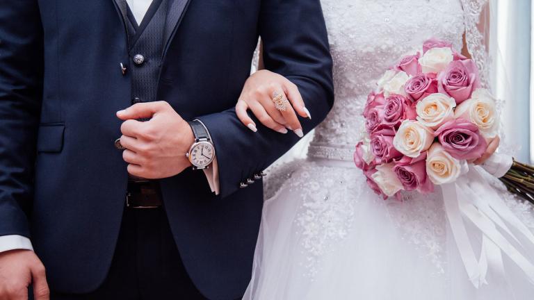 During phase four of Illinois’ reopening plan, gatherings, including weddings, are limited to up to 50 people, according to state guidelines. (StockSnap / Pixabay) 