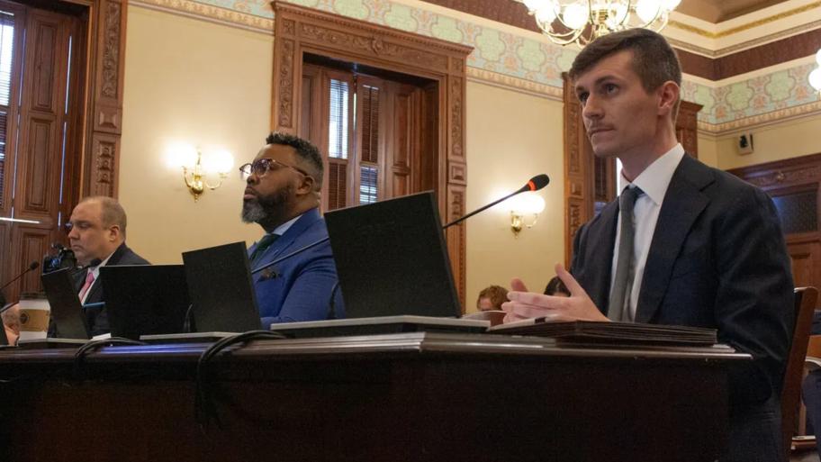 Steven Mahr, interim CFO for the city of Chicago, testifies at a committee meeting Feb. 26, 2026. Mahr cited Chicago’s history with the Bears as reason for the city’s opposition to a megaprojects bill requested by the team, asking legislators to work to keep the team within the city. (Jenna Schweikert / Capitol News Illinois)