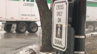 Fewer than 2% of Chicago’s signalized intersections have an accessible pedestrian signal, like the one pictured. (WTTW News)