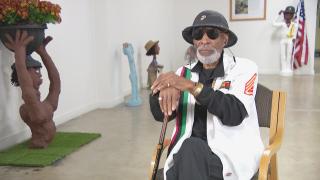 Artist Dr. Charles Smith speaks with “Chicago Tonight” about his new exhibition at the National Veterans Art Museum. (WTTW News)